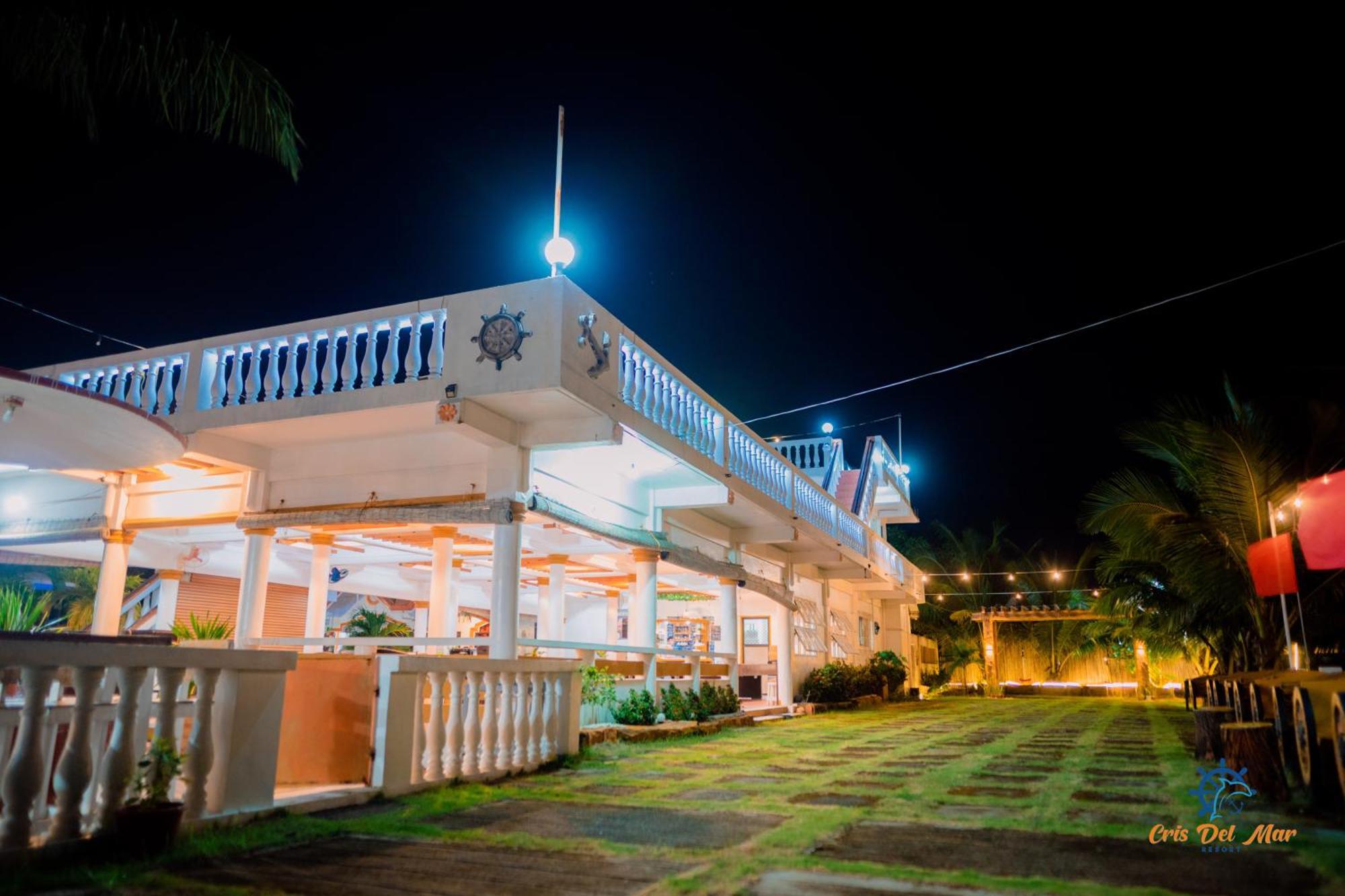 Cris Del Mar Resort Bolinao Exteriör bild
