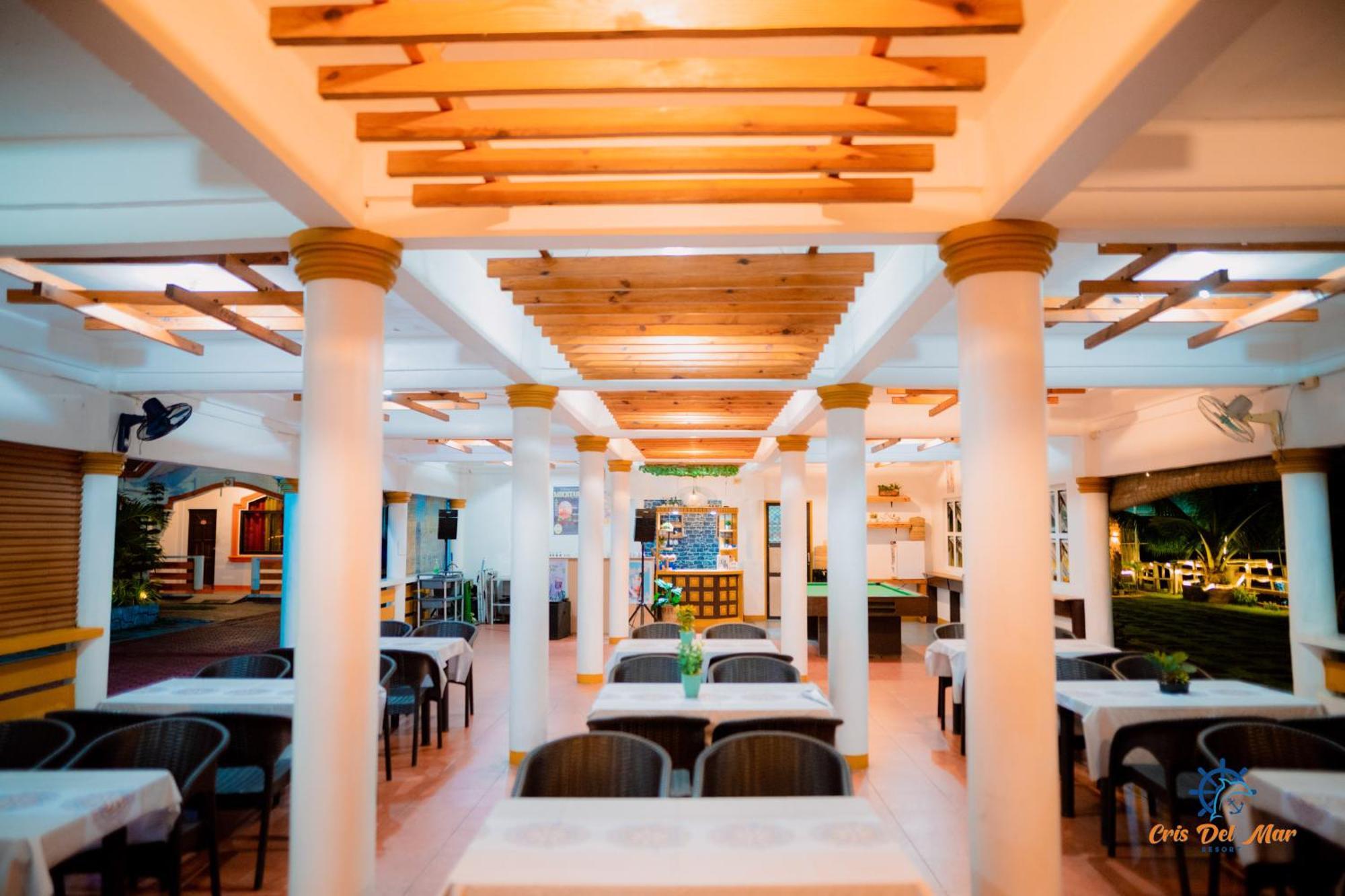Cris Del Mar Resort Bolinao Exteriör bild