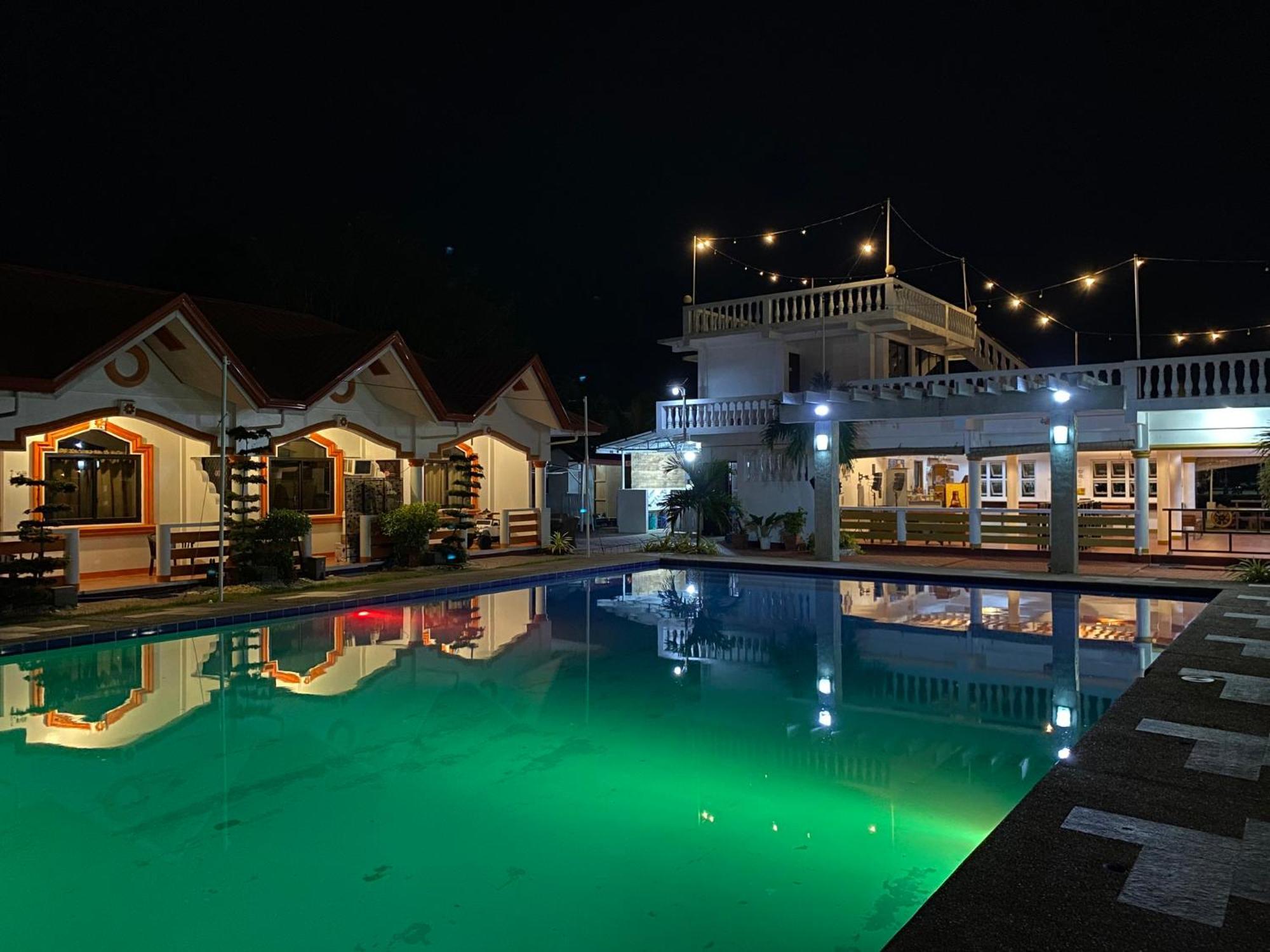 Cris Del Mar Resort Bolinao Exteriör bild