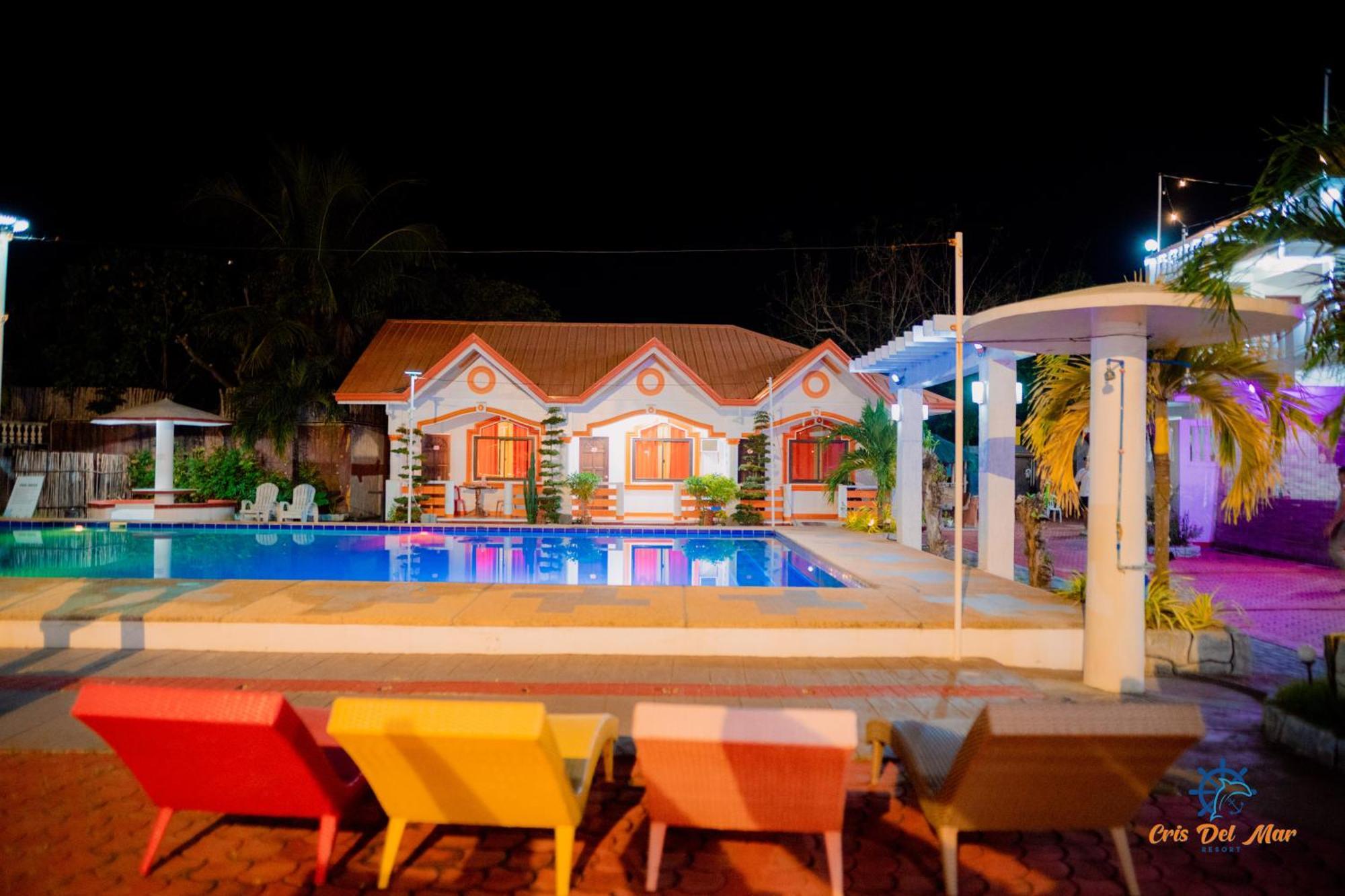 Cris Del Mar Resort Bolinao Exteriör bild